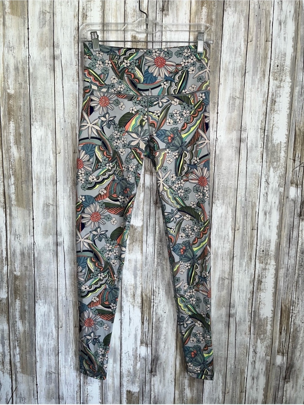 Victoria Sport High Rise Floral Print Leggings Small Multicolor Workout Pants - Picture 1 of 4